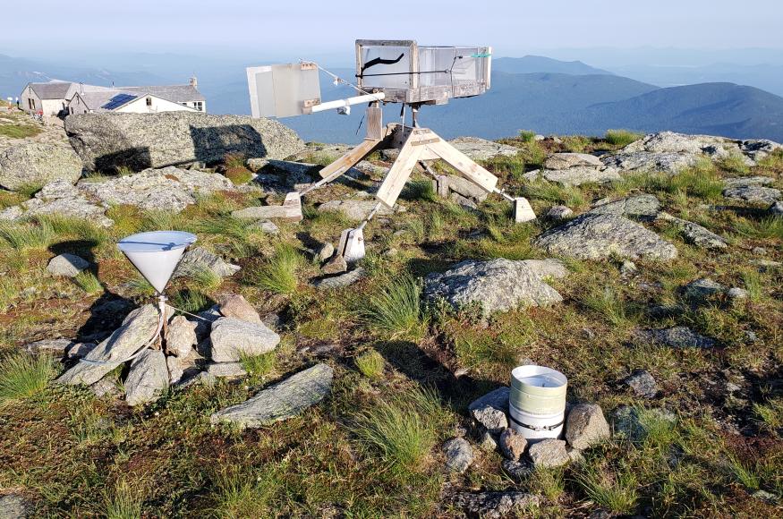Research equipment near AMC Lakes of the Clouds Hut